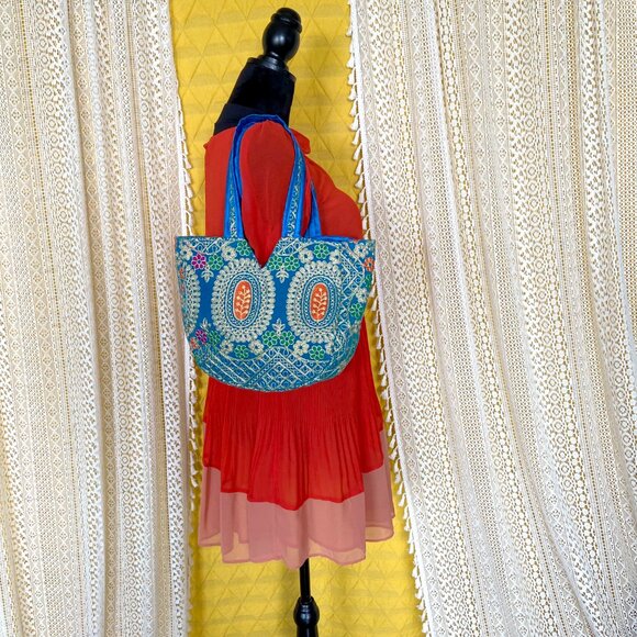 Handmade Embroidered Colorful Metallic Rajasthani Bag - Picture 8 of 8